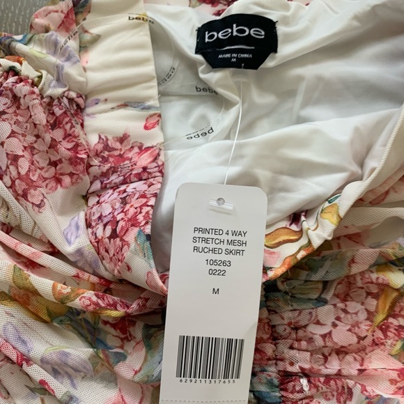 Bebe Printed 4-way stretch mesh ruched skirt - Picture 6 of 9